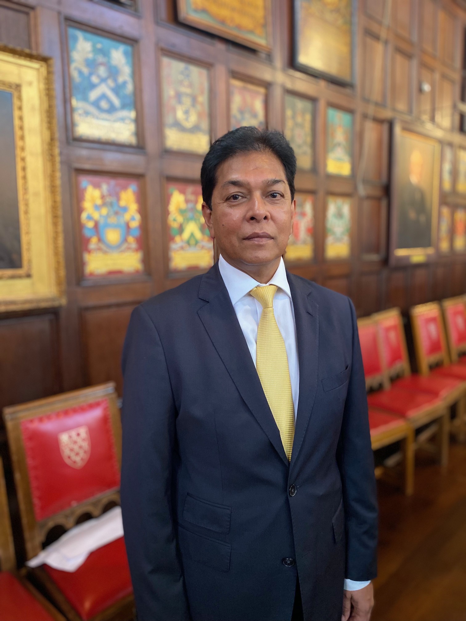 Secondary portrait of Dr Duffaydar